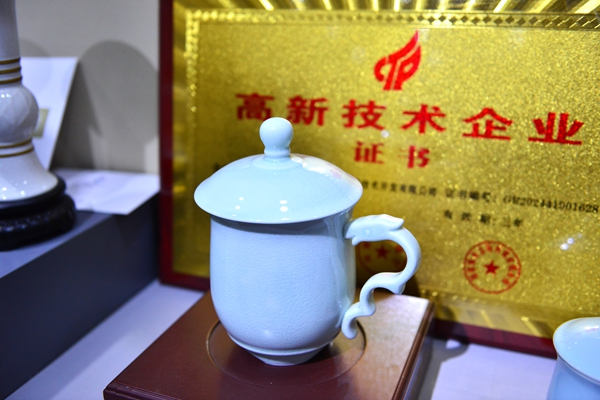 创新产品“龙头杯”热销.jpg